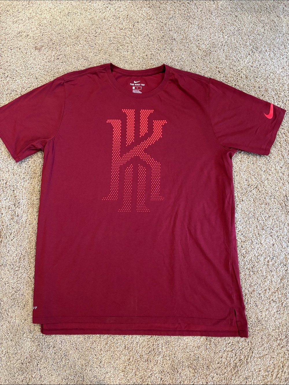 Nike Men's Maroon Short-Sleeve Graphic Performance Tee, size XL